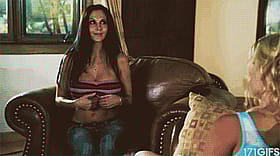 Revealing Tits: A Sizzling Hot Babe Exposes Her Boobs'