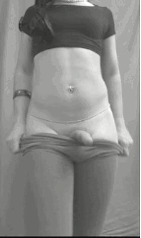 Jennatrapxxx: The Non-Nude, Penis-Pulling Queen'