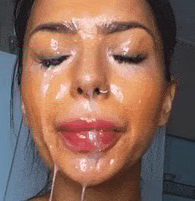 Joanna Bailess' Bimbo Face Covered in Jizz'