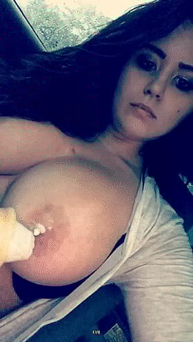 Amateur Brunette Big Tits: A Sizzling Hot Experience'