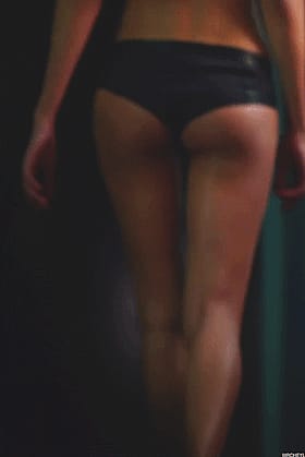 Babes and Celebrity Asses: A Sizzling Sightseeing Tour'