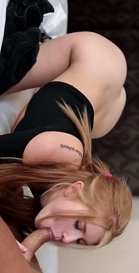 Blowjob Porn: Teen Sucking Dick'
