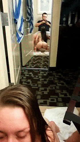 Brunette Babe Gives Amateur Blowjob in Bedroom'