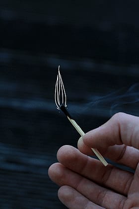 Smoke Sexy: A Sultry Smoker's Guide to Satisfying Fetishes'