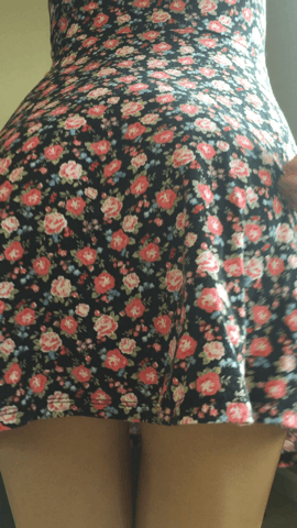 Amateur Flashing: A Sizzling Hot Experience picture 1 of 1
