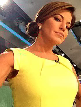 Robin Meade's Big Tits in Yellow Dress: A Selfshot Celebrity Moment'