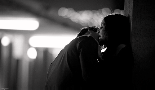 Neck Kissing: A Sensual Experience picture 1 of 1