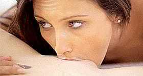 Pussy-Grabbing Lesbian Fucks Her Own Pussy'