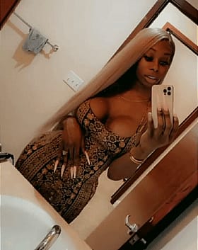 Shemale Trap Queen: MsAdventureIsland's Sizzling Hot Tits'