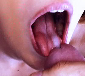 Amateur Teen Cumshots: A Sexy, Sweaty, and Steamy Experience'