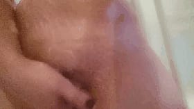 Pussy Showering: A Sizzling Sex Experience'