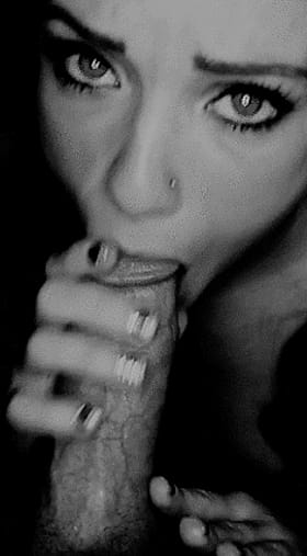 Big Tits Amateur Giving a Sizzling Blowjob with Eye Contact'