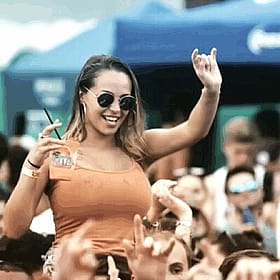 Bouncing Boobs GIF: Amateur Teen Tease'