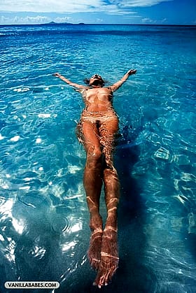 Kate Moss | Vogue Hommes International Spring 2010 | ph. Mario Sorrenti