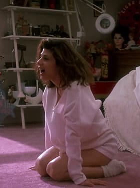 Celebrity Feet Kneeling: Legs and Socks'