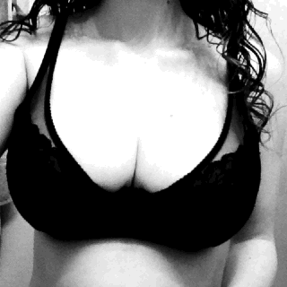 Big Tits Babe Takes A Selfie picture 1 of 1