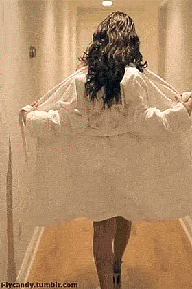 Brunette Mature Ass: A Sizzling Sight to Behold'