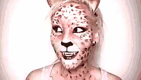 Sexy Tiger Chick Gonna Make You Purr'