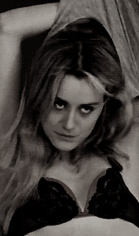 Blonde Celebrity Orange Taylor Schilling's Titties'