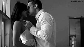 Sexy Shit: Two Hot People Kissing'