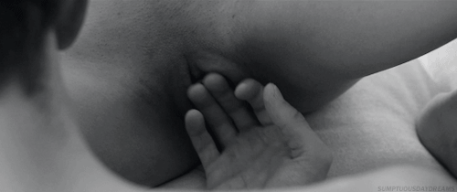Fingerin' Pussy: A Juicy, Slangy Erotic Experience picture 1 of 1