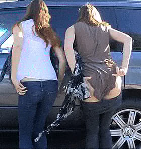 Babes with Big Asses: Amateur Brunette Public Sex'