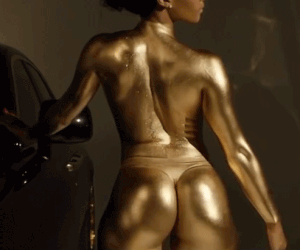 Golden Babe Gets Naughty in Public picture 1 of 1