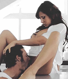 Big Tits Brunette Gets Eaten Out'