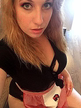 Roz's Big Tits: Dressed & Undressed'