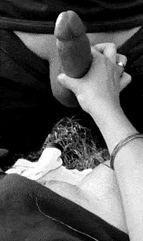 Amateur Cheating Hotwife Giving Handjob Cumshots'