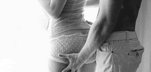 Panties and Polka Dots: A Seductive Experience picture 1 of 1