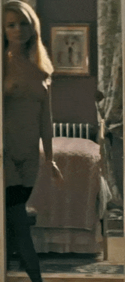 Blonde Celebrity in Stockings picture 1 of 1