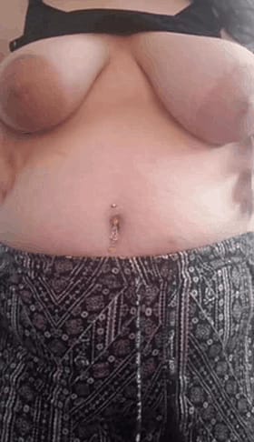 Arab BBW with Big Boobs and Big Tits Showing Off Her Mimimilkbags and Udders'