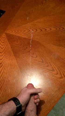 Big Dick BWC Cumshots: Long Distance Solo Male'
