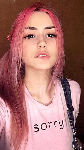 Babecock Babes with Pink Hair: A Sweet Selfshot'