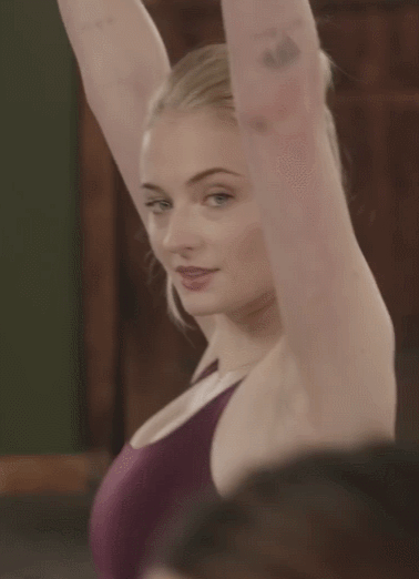 Blonde Babes with Big Tits: Celebrity Non-Nude Teen picture 1 of 1
