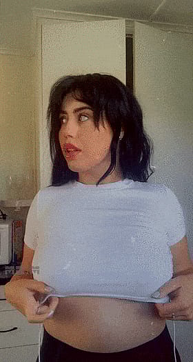 Amateur Babes with Big Tits: A Latina's Guide to Exploring Your Wildest Fantasies'