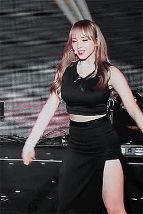 K-Pop Hottie Flashes Her Skirt and Boobs in Black'