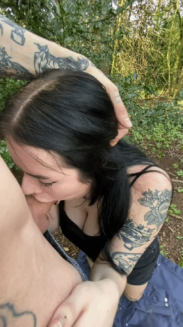 Blowjob Bitch Gets Her Pussy Eaten picture 1 of 1