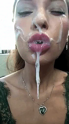 Amateur Facial: A Sensual Experience'