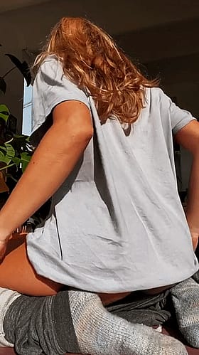 Blonde Babes with a Perfect Body: A Self-Shot Ass-Grabber'