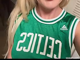 OnlyFans Teen Shares Her Home Vibe