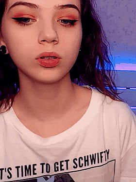 Lesbian Lust: Sizzling Sexy Shirtless Chick'
