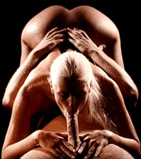Blonde Babe Giving a Sizzling Blowjob'