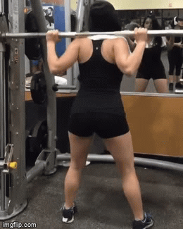 Ariel Winter's Brunette Workout: Celebrity Gym Time! picture 1 of 1