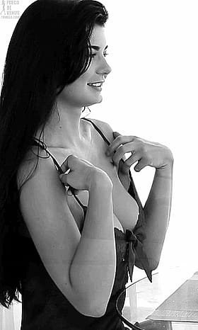 Babes with Big Tits: Exploring the Sensual World of Erotic Photography'