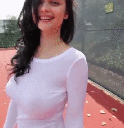 Big Tits Babe Smiling for the Camera picture 1 of 1