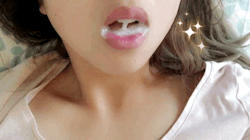 Blowjob Babe Gives A Sweet Cumshot picture 1 of 1