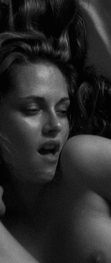 Kristen Stewart's Sizzling Sex Scene: A Hollywood Hottie's Erotic Adventure picture 1 of 1