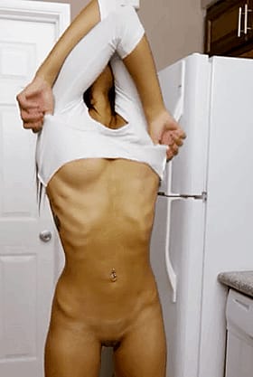 Skinny College Amateur Abs Exposed'